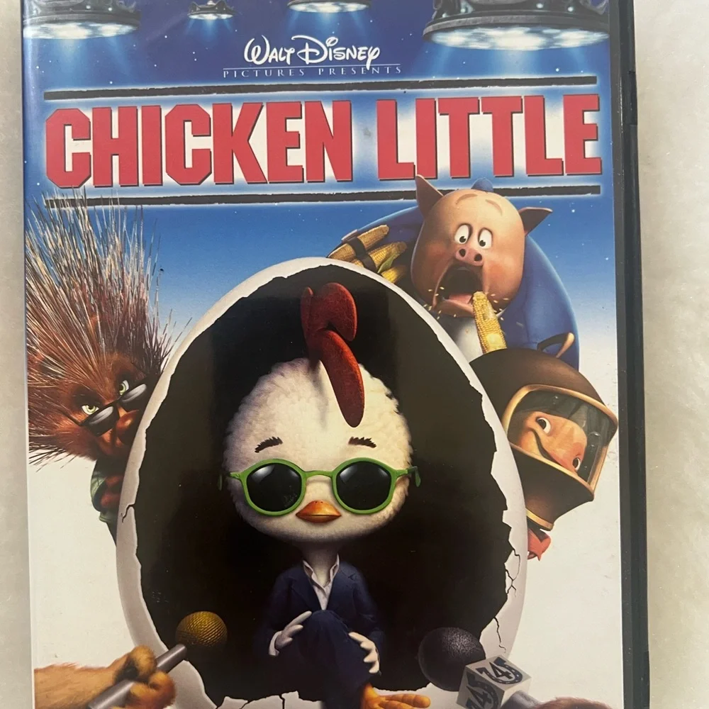 ✨🎉HP⭐️🎉Bundle DVD Disney Aladdin The Last Unicorn and Chicken Little